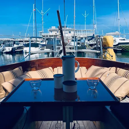 Botel Marina Experience - On A Classic Sailing Yacht *