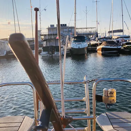 Marina Experience - On A Classic Sailing Yacht *